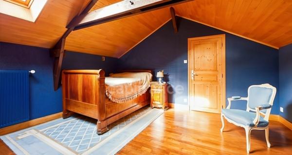 Maison en Pierre à vendre 8 pièces à JANZE