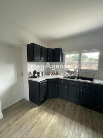 Maison à LA PUYE, 86260 - 6 pièces 93m²