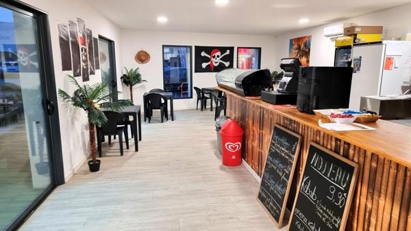 À saisir Bar d'ambiance à l'année, en emplacement N°1 sur l’Île d’Oléron (17)