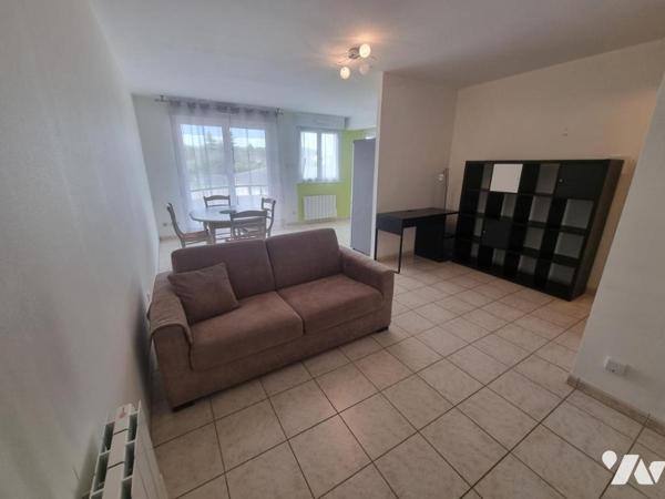45200 MONTARGIS - BEAU T2 AVEC BALCON