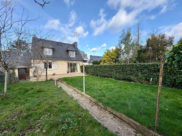 Maison à vendre à Pacé en Ille-et-Vilaine (35740), ref : 11803/2384 Centre-Bourg