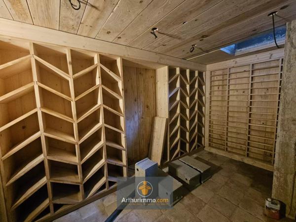 Vente Maison 6 pièces 225 m2 à Arçais