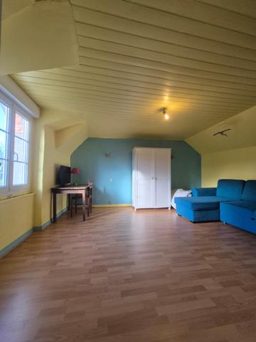 Longère en pierre 150 m² habitable 7 pièces