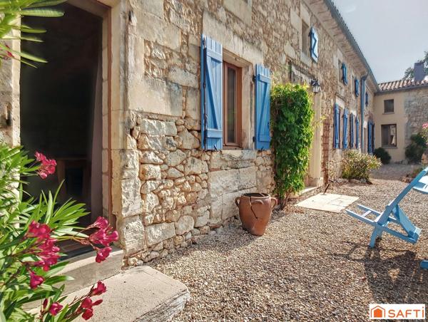 3 Gîtes rénovés - 384m2 - Activité touristique prête à reprendre