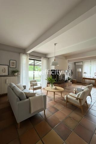 Maison
         6 pièces
        - 144 m² 580 000 € *