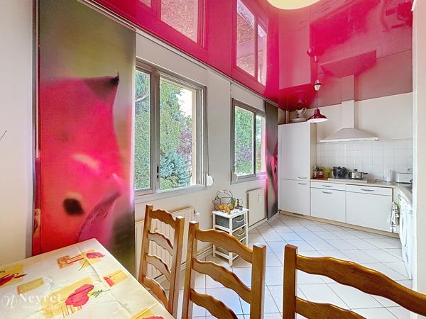 OULLINS - Appartement T4 de 88,26 m² avec balcon, ascenseur, cave et parking – À 3 minutes du centre-ville et
