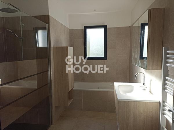 Maison T5 meublée (125 m²) en location à RASTEAU