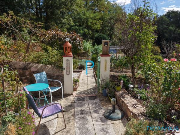 Ancien corps de ferme 191m² à Panissières