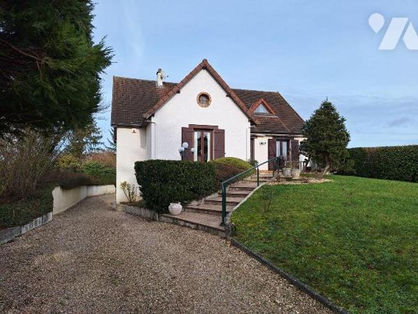 Maison à vendre à PIGNY limite FUSSY (CHER), charmante maison de 1984 élevée sur sous-sol compr...