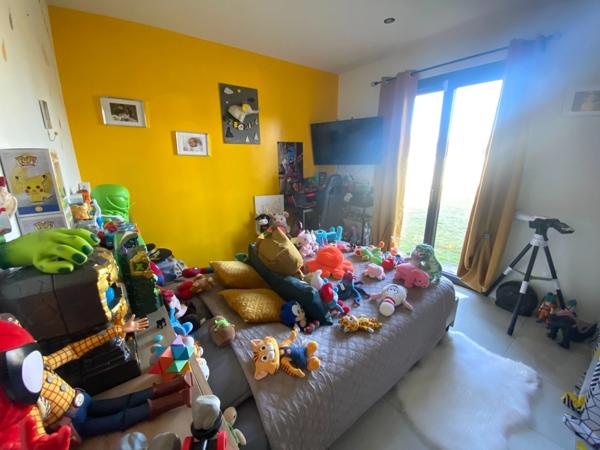 Grande maison de 6 pièces dans quartier prisé à RION DES LANDES (40)