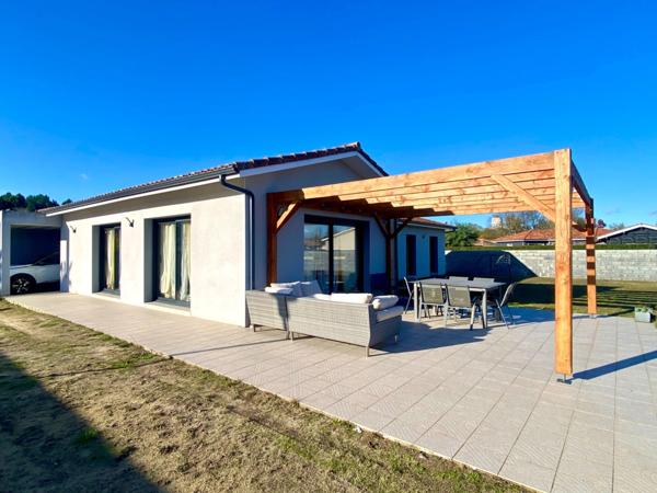 Grande maison de 6 pièces dans quartier prisé à RION DES LANDES (40)