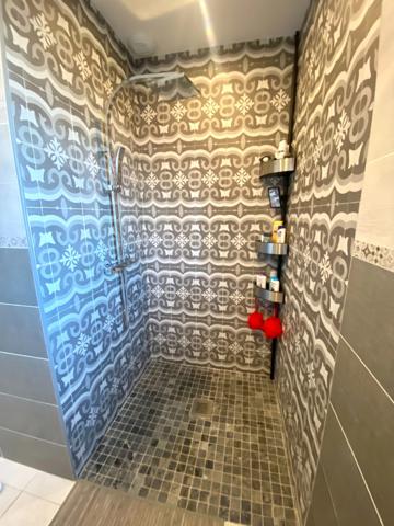 Grande maison de 6 pièces dans quartier prisé à RION DES LANDES (40)