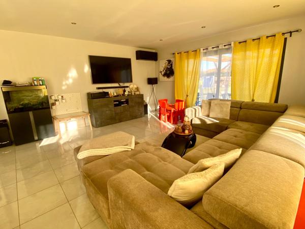 Grande maison de 6 pièces dans quartier prisé à RION DES LANDES (40)