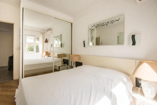 Appartement F3 à vendre  3 pièces - 53,08 m 2   NICE  - 06