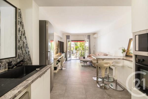 Appartement F3 à vendre  3 pièces - 53,08 m 2   NICE  - 06