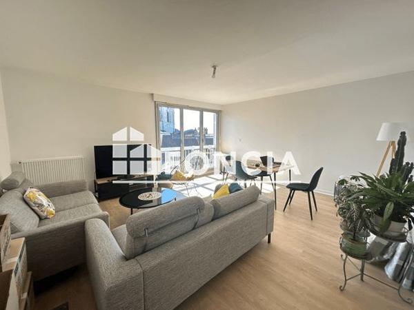 Location Appartement 4 pièces 88.1 m² - 10 BIS RUE DOBREE Nantes 44100