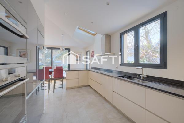 Maison d'exception avec magnifique jardin arboré au sein du quartier du Parc