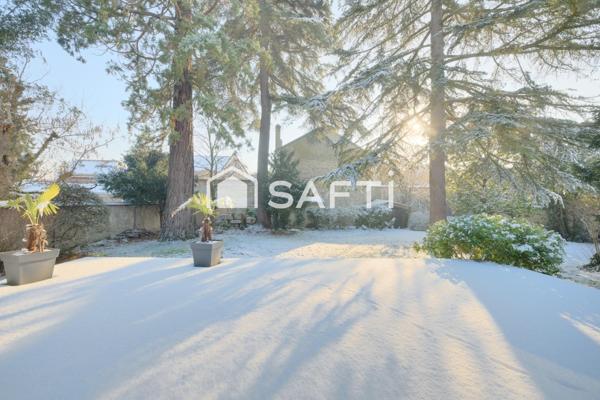 Maison d'exception avec magnifique jardin arboré au sein du quartier du Parc
