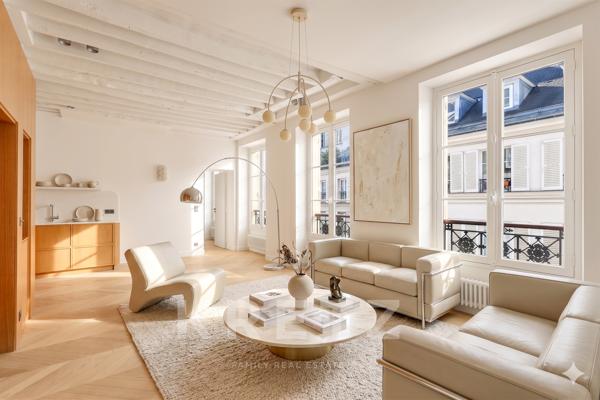 Appartement entièrement rénové au coeur du quartier Vaneau Babylone