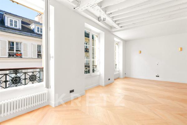 Appartement entièrement rénové au coeur du quartier Vaneau Babylone