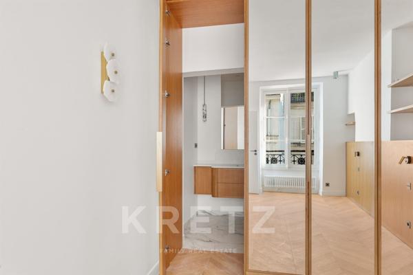 Appartement entièrement rénové au coeur du quartier Vaneau Babylone