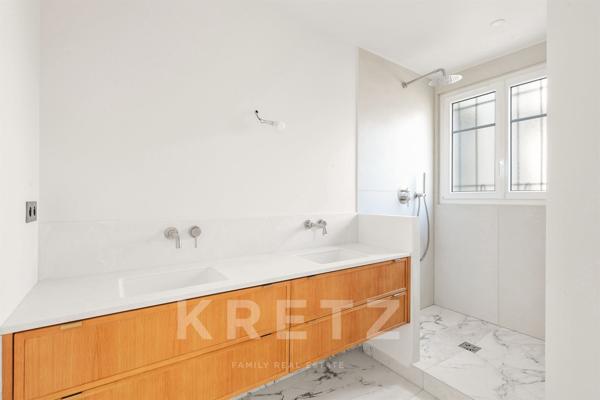 Appartement entièrement rénové au coeur du quartier Vaneau Babylone