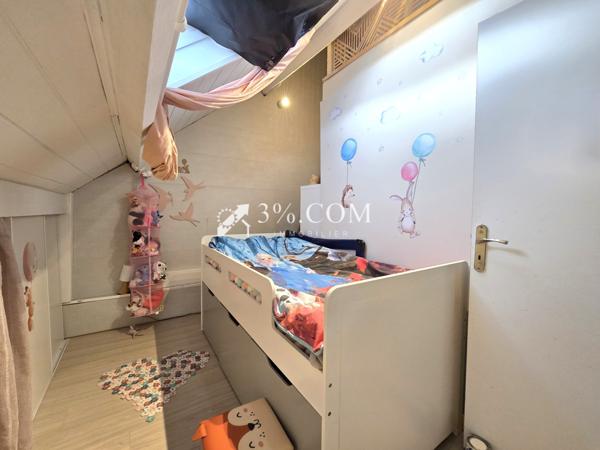 Maison 4 pièce(s) 2 chambre(s) 130 m²