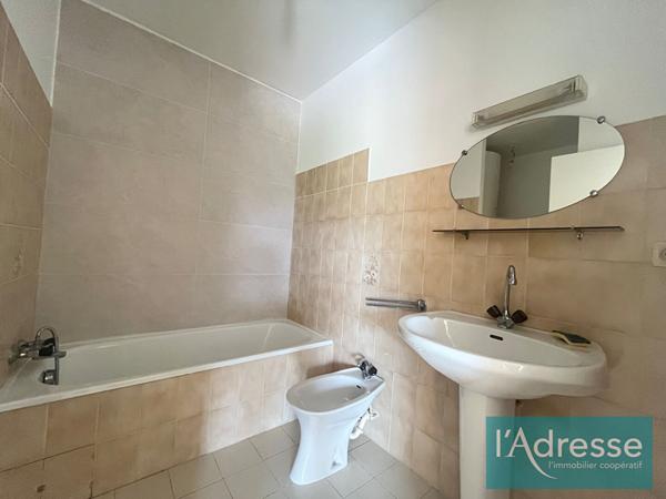 Studio Ajaccio 32 m² - Proximité centre ville - Parking - Vue dégagée