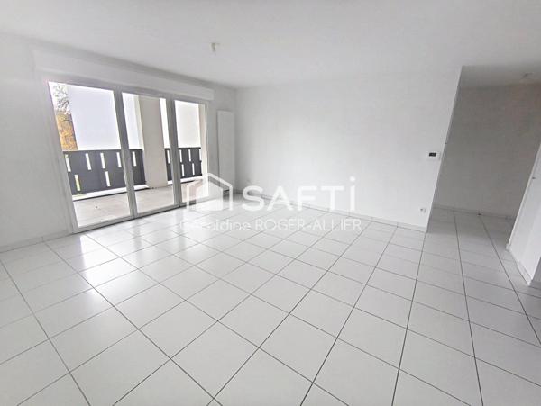 Résidence récente, T3 avec terrasse et parkings