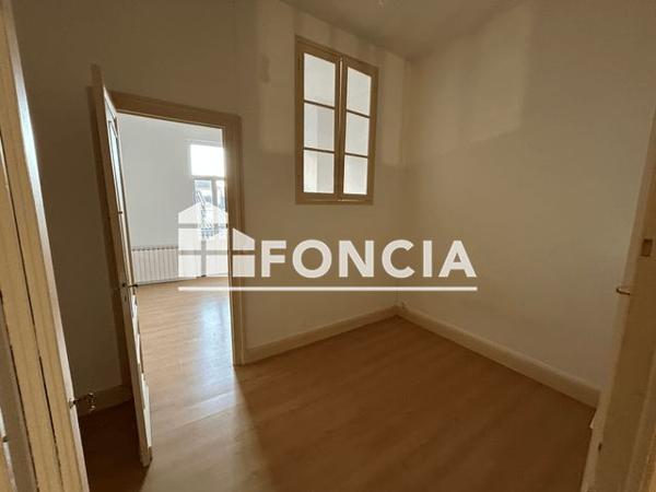 Location Studio 32 m² - 61 RUE TERRASSON Bordeaux 33800