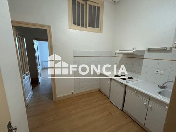 Location Studio 32 m² - 61 RUE TERRASSON Bordeaux 33800