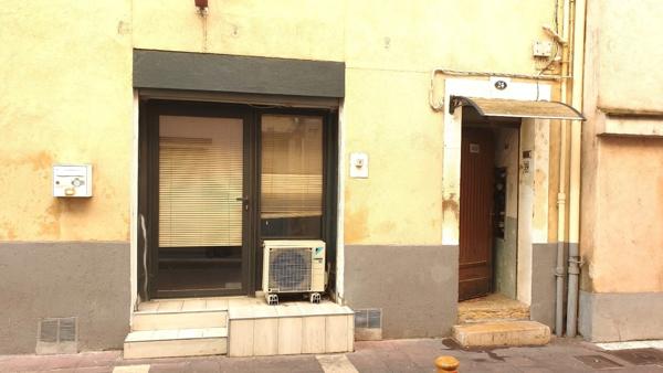 Local rénové 42 m2 pour bureau, profession libérale ou stockage