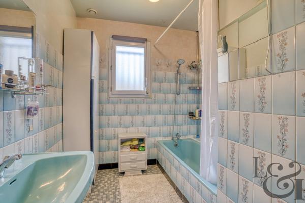 A vendre maison avec jardin proche de toutes les commodités à Puymiclan