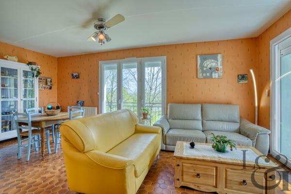 A vendre maison avec jardin proche de toutes les commodités à Puymiclan