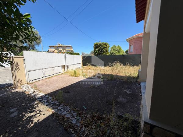 Maison 5 pièces - VILLENEUVE LOUBET PLAGE