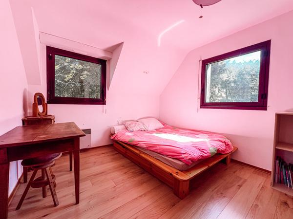Maison 7 pièce(s) 6 chambre(s) 196.85 m²