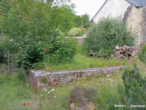 Maison de ville à rénover - Mayenne sud + 2kms