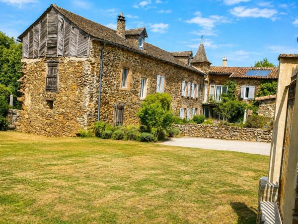 Maison 10 pièces de 300m²