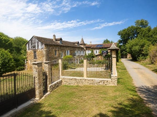 Maison 10 pièces de 300m²