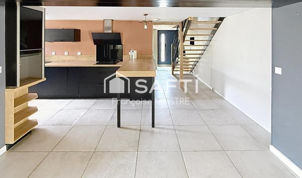 Charme, volumes, 3 chambres + studio indépendant