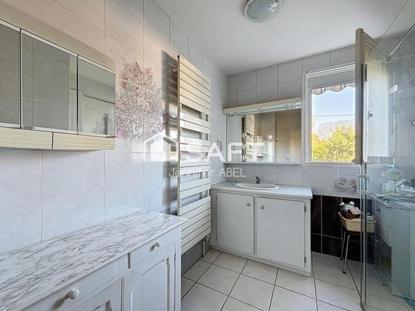 Pavillon 3 chambres, étang avec mobil-home