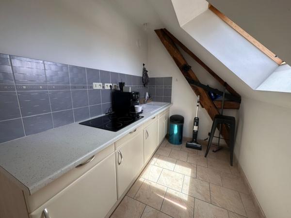 Location appartement centre bourg MAZÉ