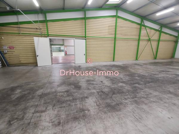Bureau à vendre 6 pièces de 960 m²