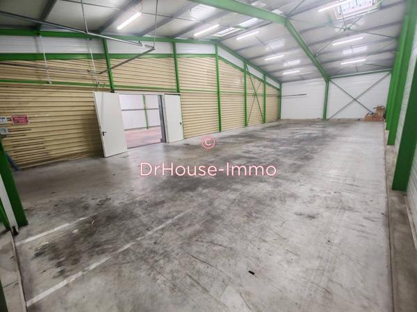 Bureau à vendre 6 pièces de 960 m²