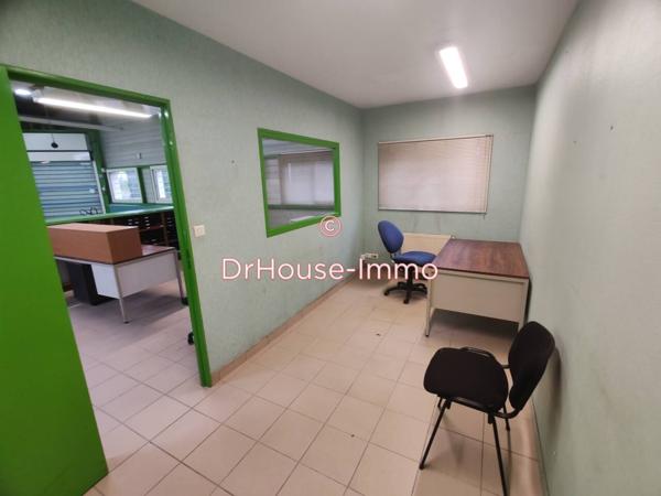 Bureau à vendre 6 pièces de 960 m²