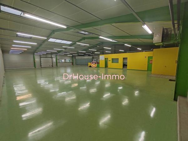 Bureau à vendre 6 pièces de 960 m²