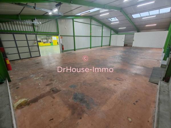 Bureau à vendre 6 pièces de 960 m²