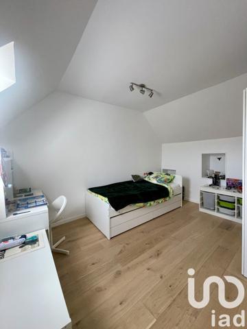 Maison 7 pièces de 150 m² à Maffliers (95560)