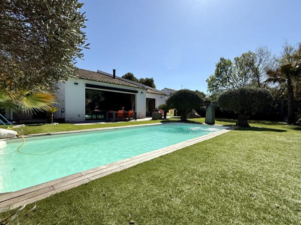 Castelnau-le-Lez (34170) Magnifique Villa contemporaine de 160m2, avec maison d'invité de 50m2 et garage de 40m2 sur un terrain de 900m