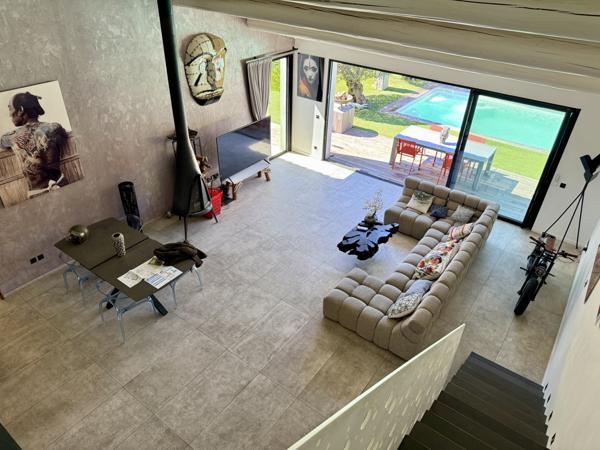 Castelnau-le-Lez (34170) Magnifique Villa contemporaine de 160m2, avec maison d'invité de 50m2 et garage de 40m2 sur un terrain de 900m